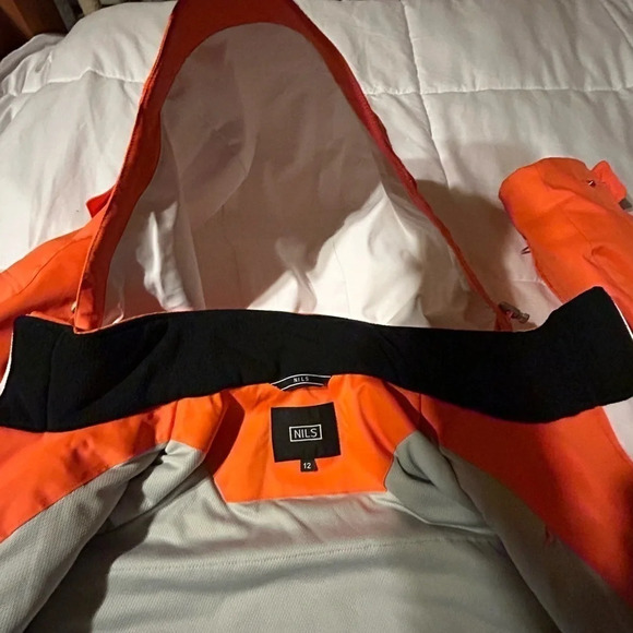 NILS Emily Orange Ski or Snowboard Jacket EUC size 12 - Picture 12 of 16